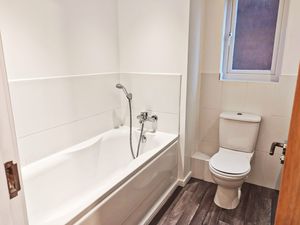 Bathroom - click for photo gallery